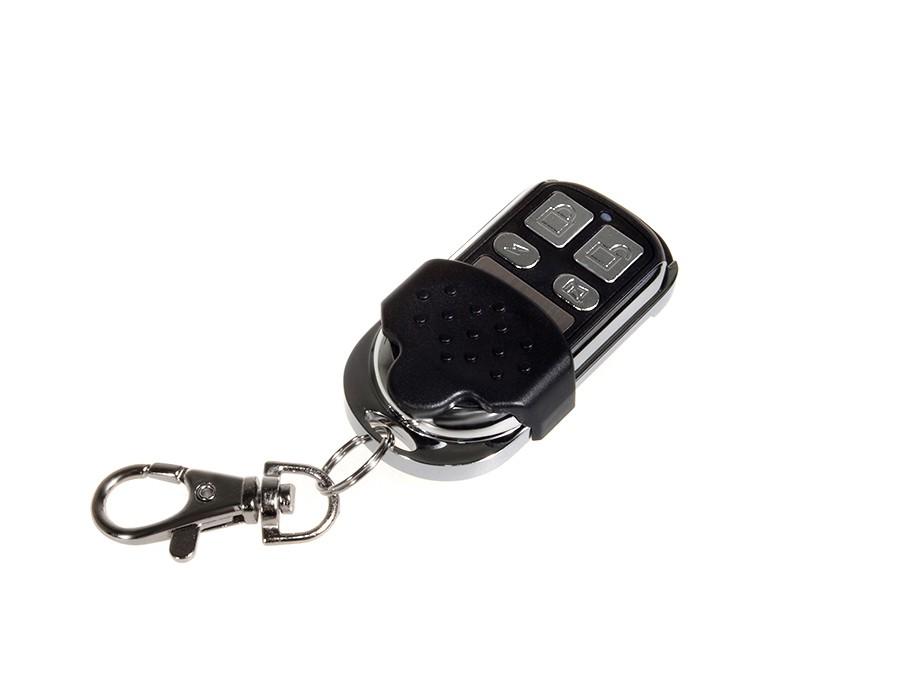 MACLEAN Auto un Moto preces, Auto