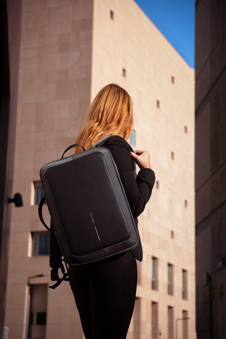XD DESIGN ANTI-THEFT BACKPACK / BRIEFCASE