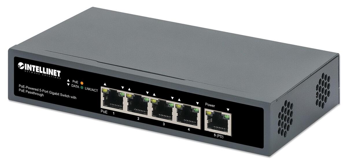 Intellinet 5-Port Gigabit Switch with PoE