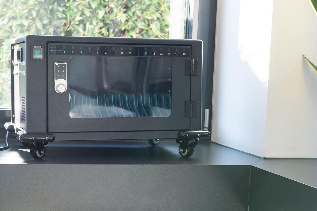 Digitus Mobile Charging Cabinet for 16