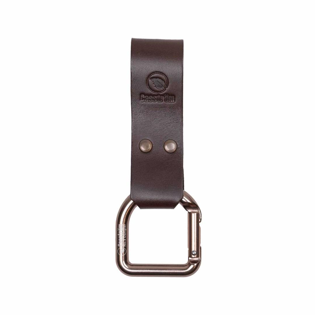 No name Dangler Casström No.3