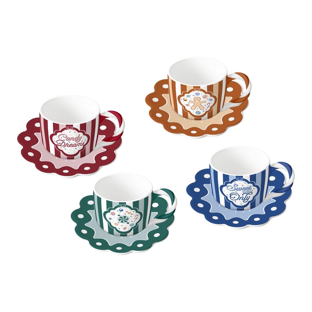 Set of 4 cups and saucers